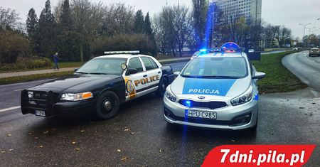 Amerykański radiowóz na ulicach Piły