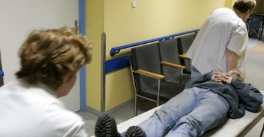 Coraz mniej rannych przebywa w śląskich szpitalach