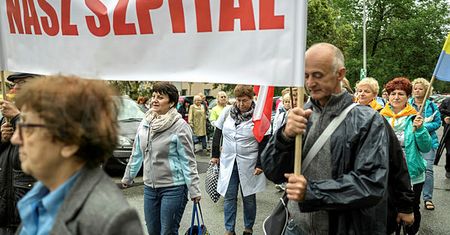 Katowice: „Liczymy na wasze sumienie!" Protest w obronie szpitala w Pszczynie