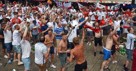 "Przygnębiające i ohydne". Anglicy o sporcie i przemocy domowej
