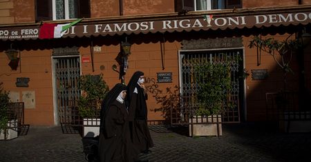 Koronawirus. Sześć zakonnic z jednego klasztoru zmarło na COVID-19