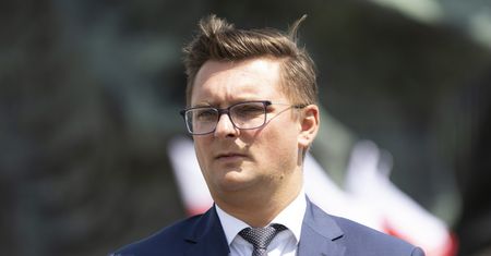 Prezydent Katowic Marcin Krupa zasłabł podczas sesji Rady Miasta. Wraca do pracy