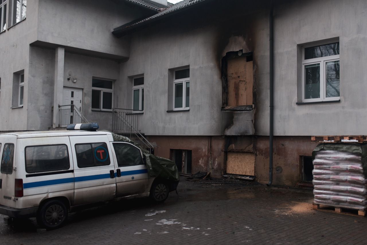 Chojnice. Tragiczny pożar w hospicjum. Ratownik relacjonuje: wyrwałem z płomieni swoją mamę