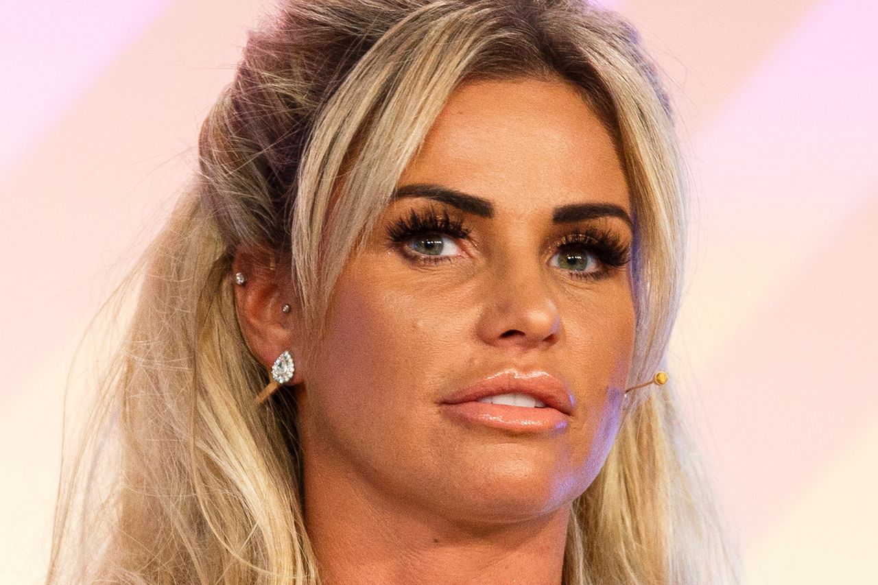 Syn Katie Price częściowo nie widzi. Internauci zrobili z niego mema i pożałowali