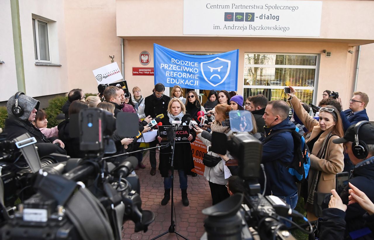 Strajk nauczycieli nawet do wakacji. Rodzice solidaryzują się i też będą protestować