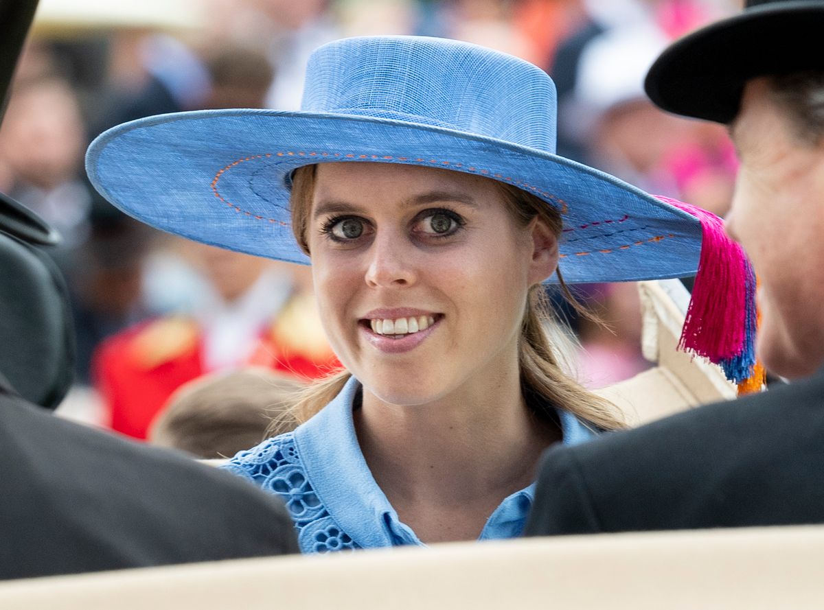 Księżniczka Beatrice skopiowała pomysł na sesję zaręczynową od księżnej Meghan