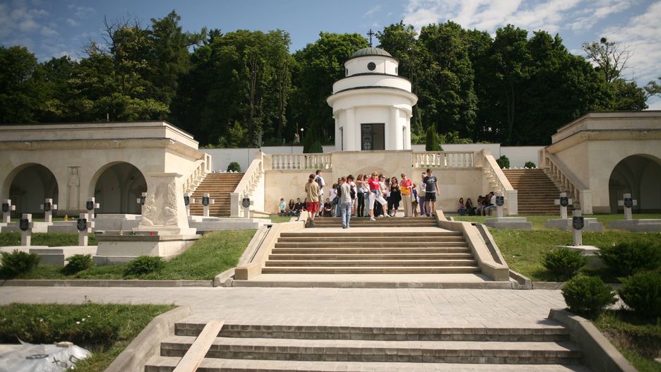 Cmentarz Orląt Lwowskich ponownie otwarto w 2005 r. 