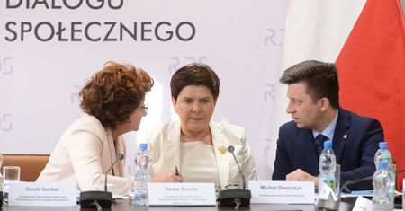 Strajk nauczycieli 2019. Przełomowa propozycja rządu, padły konkretne kwoty