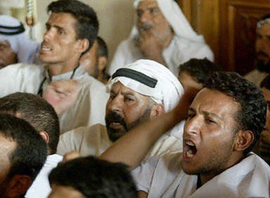 Iraccy sunnici przeciw Radzie Rządzącej