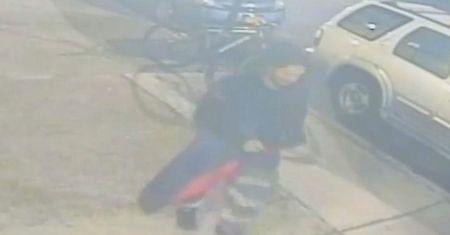 Miał odprowadzić pijaną po imprezie. Policja szuka gwałciciela z Brooklynu