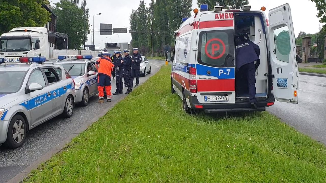 Wypadek w Łodzi. Poszkodowanych pięciu policjantów 