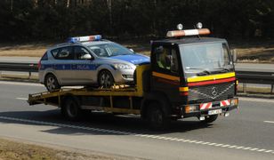 NIK alarmuje: policja ma zużyte radiowozy, a policjanci rozbijają je na potęgę