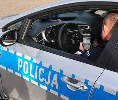 Kierowcy płacą kartą za mandaty. Przelali już ponad 11 mln zł