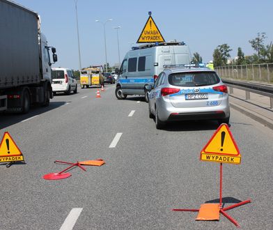 Policjantów nie ma na drogach, bo jeżdżą do szpitali. To skutek przestarzałego systemu