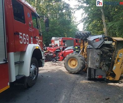 Honda zderzyła się z koparką. Kierowca osobówki nie przeżył