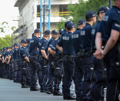 Policjant o tym, jak to jest stanąć oko w oko z protestującym. "Są agresywni, ale boimy się odzywać"