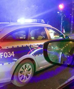 Tychy. Nocny pościg za pijanym kierowcą. Mężczyzna próbował potrącić policjanta, padły strzały