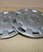 Ukradli kołpaki z radiowozu stojącego pod komisariatem