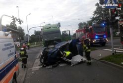 19-latek bez prawa jazdy spowodował wypadek. Jego młodsze koleżanki walczą o życie