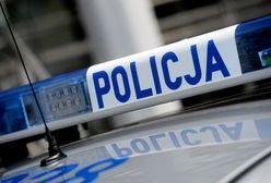 Lubin. O krok od tragedii. Motocyklista wjechał w wózek z dzieckiem. Wstrząsające nagranie