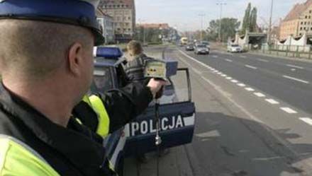 Trzej policjanci zawieszeni za alkohol