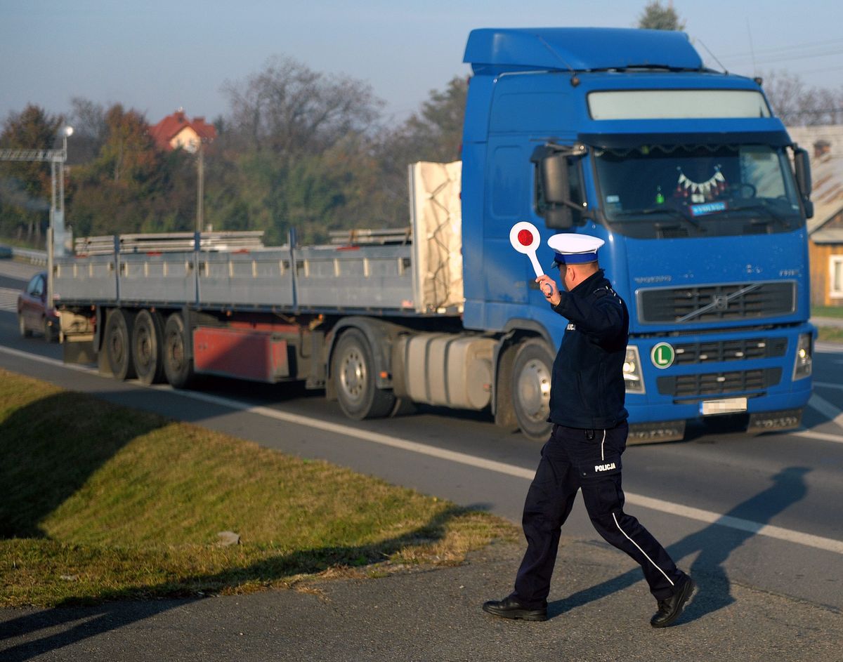 Policja rozbiła gang okradający tiry w Niemczech