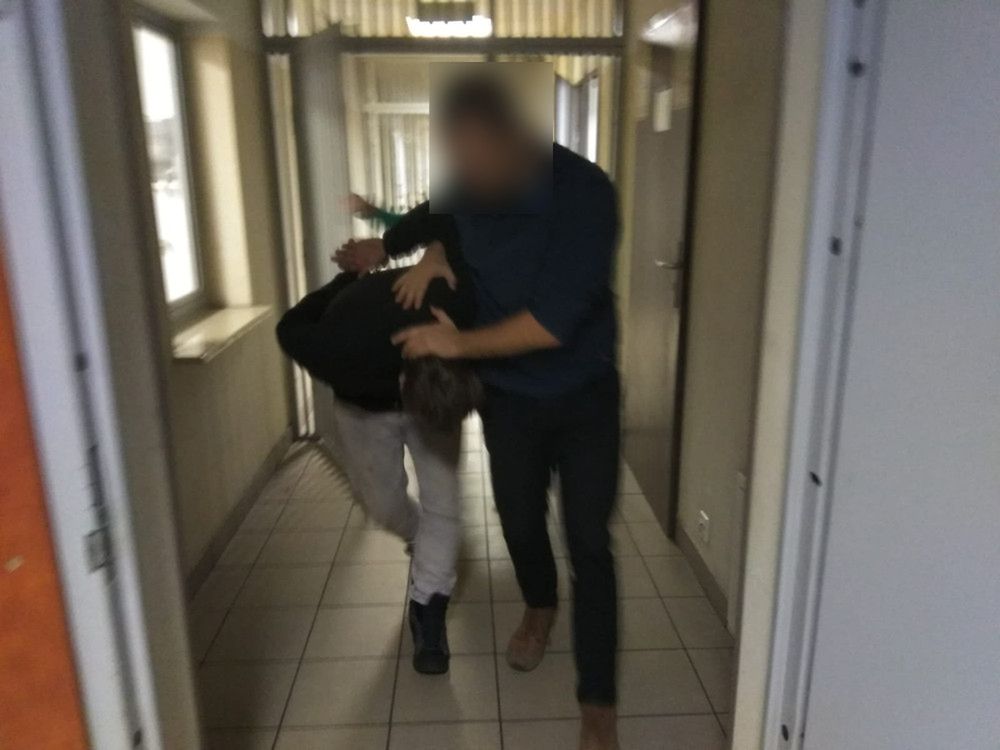 Strzelał z wiatrówki do aut 