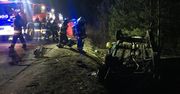 Tragedia pod Ciechanowem. Auto dachowało. Trzy osoby zginęły