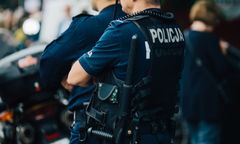 Biała. Makabryczna zbrodnia. Zadał partnerce 60 ciosów nożem