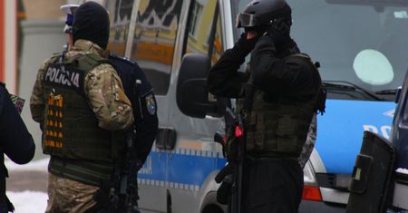 Wpadł bezwzględny gang notariuszy. Wyłudzali od staruszków majątek życia