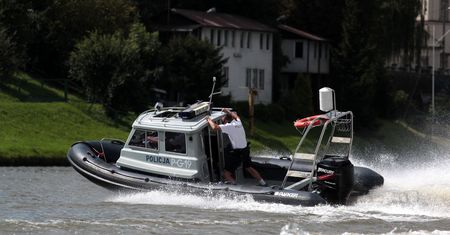 Pijany Francuz szalał na motorówce pod Wawelem. Zatrzymała go policja