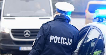 Nawet 2500 zł ekstra do pensji. Rząd chce przekonać mundurowych do pozostania w służbie