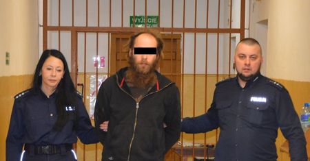 Lubelskie. Brutalnie pobili kierowcę, bo ochlapał ich błotem