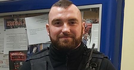 Pomorskie. Mężczyzna utknął w bagnie. Kończył mu się czas