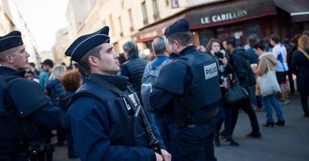 Ostrzeżenie przed zamachami we Francji. Trzech poszukiwanych
