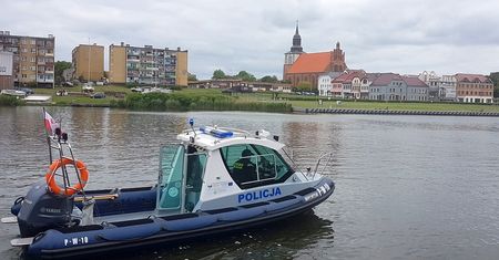 Zalew Szczeciński. Wznowiono poszukiwania 80-letniego żeglarza