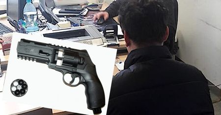 19-latek postrzelił współlokatora. "Nie tolerował kolegi"