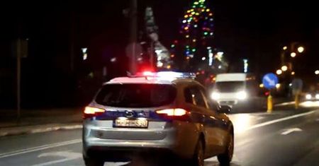 Ucięta dłoń w lodzie. Akcja policji po wypadku 14-latka