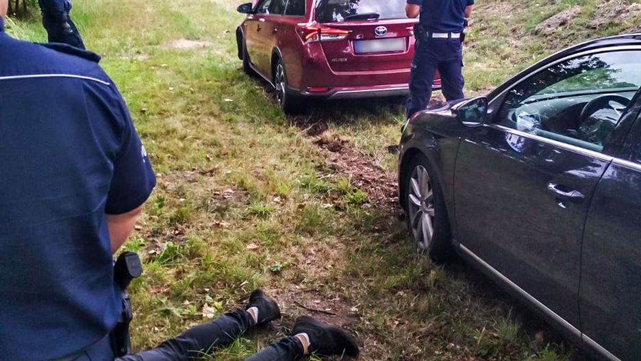 Sulęcin. Policja zatrzymała 24-latka. W bagażniku skradzionego auta znaleziono wózek inwalidzki