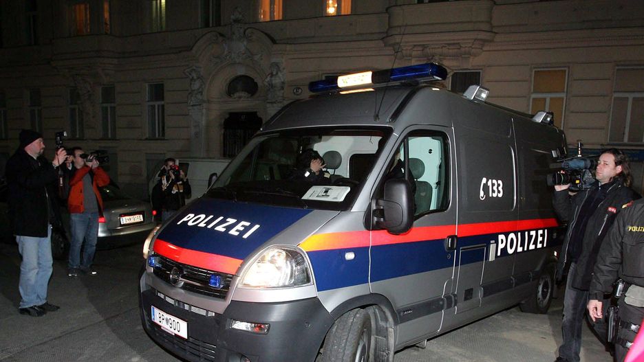 Policja informuje, że napastnik był obywatelem Austrii