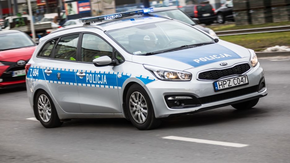 Policja poszukuje kierowcy białej ciężarówki