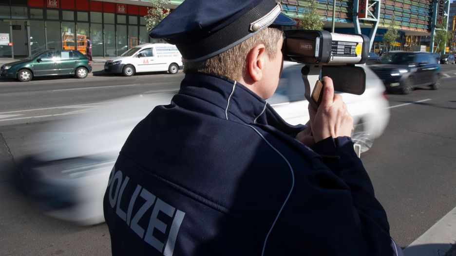 W Berlinie brakuje 2 tys. policjantów