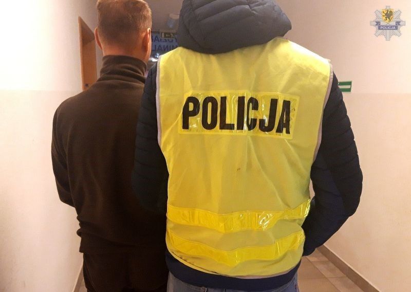 Mężczyzna usłyszał cztery zarzuty