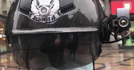 Koronawirus wykryty z odległości jednego metra? Chińska policja otrzymała specjalny sprzęt