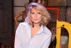 Wierzbicka pokazała się w samej koszuli. Prężyła się na scenie