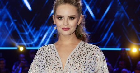 Olga Kalicka pozuje z ciążowym brzuchem. Do złudzenia przypomina Adele