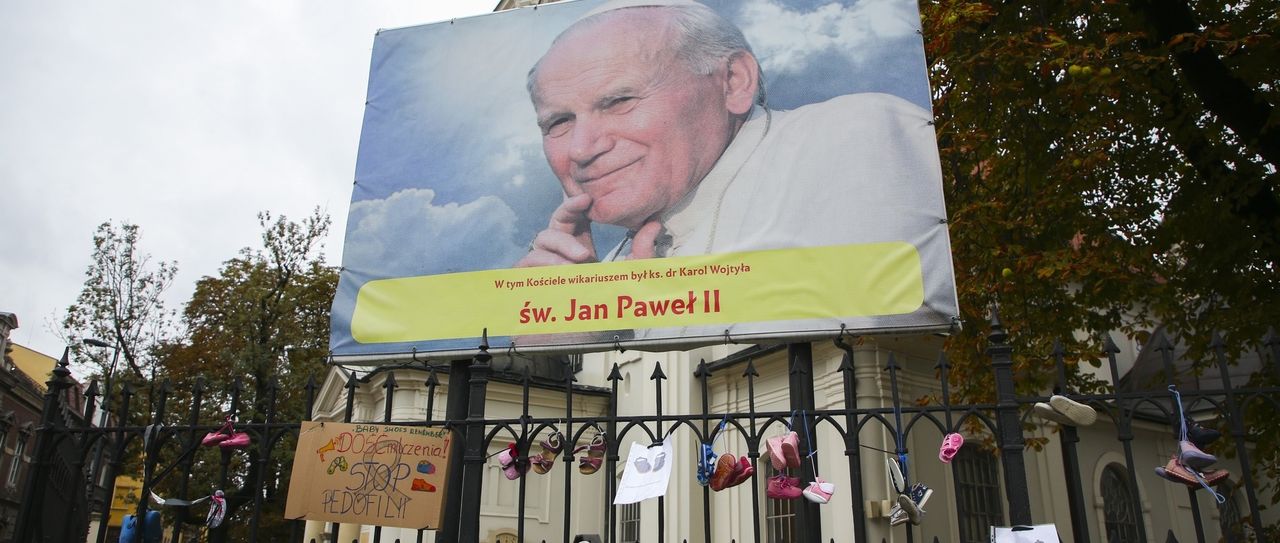 Jan Paweł II wiedział o pedofilii w Kościele. Mógł ukręcić łeb tej hydrze. Dlaczego tego nie zrobił?