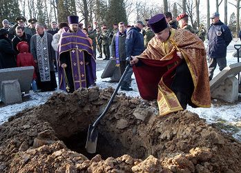 Sześciu żołnierzy radzieckich pochowano na Cmentarzu Rakowickim