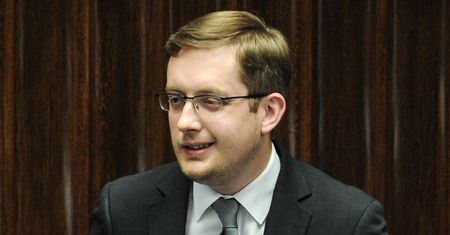 Dziecko jako "argument"? Burza na Twitterze po wpisie Roberta Winnickiego