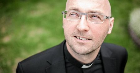 Ks. Studnicki: Kościół jest dzisiaj jak kobieta przyłapana na cudzołóstwie. Potrzebujemy oczyszczenia [WYWIAD]